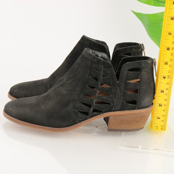 Vince Camuto Womens Peera Boot Size 9 Black Nubuck Cutouts Bootie Low Block Heel - Picture 5 of 12